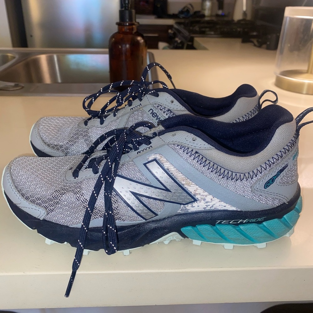 New Balance 610 v5 Women’s hiking shoes